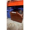 Image 1 : 2 TOTES OF VINTAGE RADIOS, TRANSISTORS,TUBES, MANUALS AND MORE
