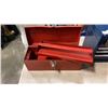 Image 3 : BLUE MASTERCRAFT TOOL CHEST AND RED TOOLBOX