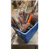 Image 3 : TOTE OF NEW WINDSHEILD WIPER BLADES