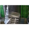 Image 2 : 16 STACKING CHAIRS