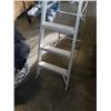 Image 2 : 6 FOOT ALUMINUM A FRAME LADDER