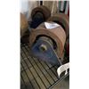 Image 2 : 4 HEAVY DUTY CASTORS