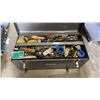 Image 2 : CRAFTSMAN TOOLBOX WITH CONTENTS