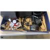Image 2 : KENWOOD SPEAKERS, KEYBOARD AND HEADPHONES