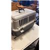 Image 2 : ESSENTIALS PET CARRIER