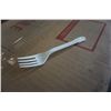 Image 2 : 4 BOXES OF NEW 5" LIGHT DUTY PLASTIC FORKS - 4000 pcs