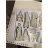 Image 2 : 12 PIECE PORCELAIN NATIVITY SCENE NEW IN BOX