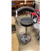 Image 1 : GAS LIFT STOOL