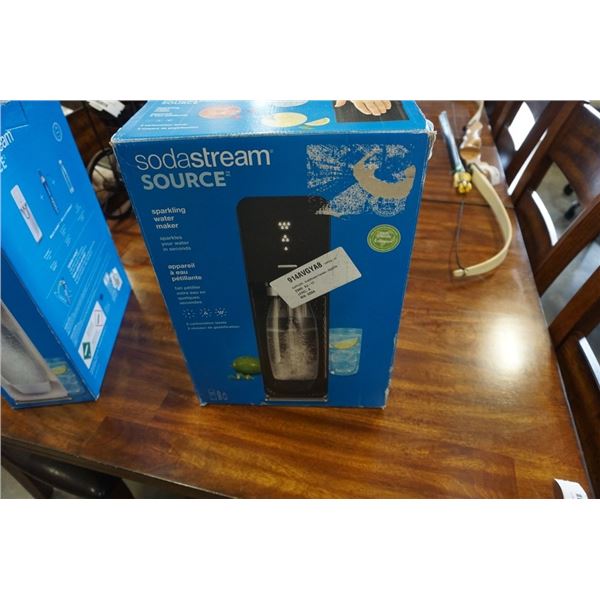 SODASTREAM SOURCE CARBONATED WATER MAKER WORKING