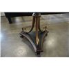 Image 2 : BOMBAY CO PEDESTAL PARLOUR TABLE