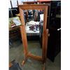 Image 2 : PINE DRESSING MIRROR
