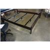 Image 4 : QUEENSIZE MODERN BED FRAME