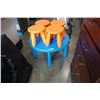 Image 1 : ROUND BLUE KIDS TABLE AND 4 ORANGE STOOLS