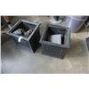 Image 1 : 2 MODERN PLANTERS