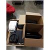 Image 1 : 2 PARTS LAPTOPS, PARTS ELECTRONICS AND VINTAGE PROJECTOR