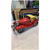 Image 3 : 2 METAL CAR FIGURES, POT ETHYL GAS CAN FIGURE AND MG SIGN
