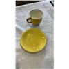 Image 4 : 2 ROYAL WINTON CUP AND SAUCERS W/ EXTRA SAUCER