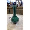 Image 4 : BLUE MOUNTAIN POTTERY GOOSE AND VASE