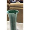 Image 5 : BLUE MOUNTAIN POTTERY GOOSE AND VASE