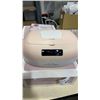 Image 3 : 2 WIPE WARMERS AND 3 FACE CLEANSER SETS