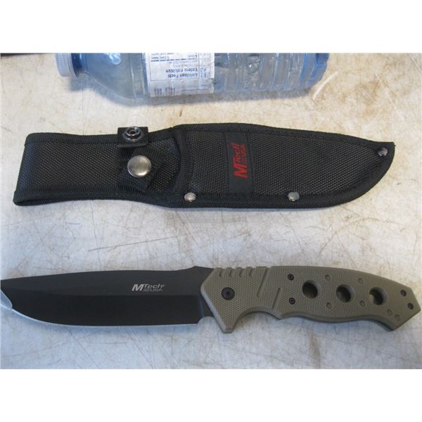 New Mtech Knife c/w case
