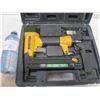 Image 1 : Bostitch Air Brad nailer