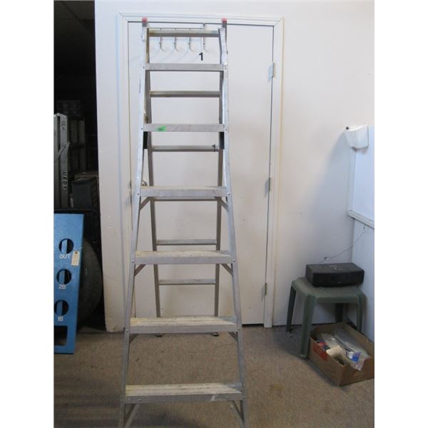 7 Foot Alum Step Ladder ext. lgth 11ft