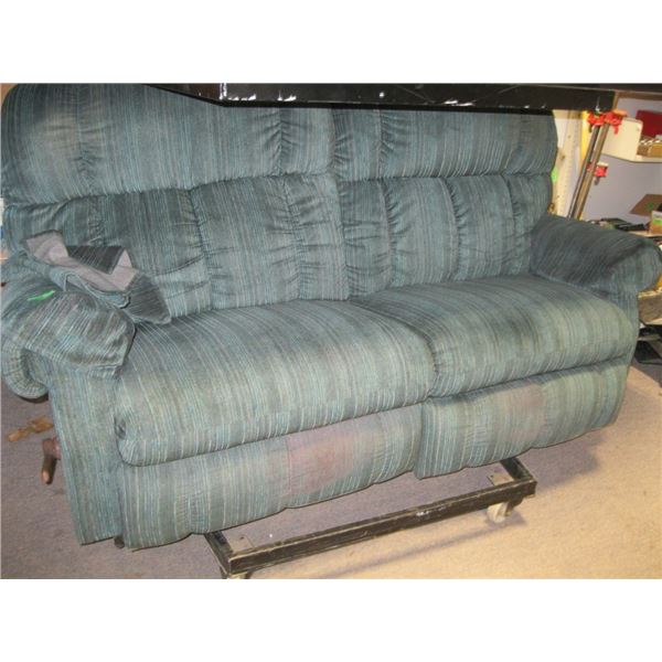 La-z-boy boy reclining love seat