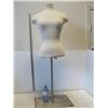 Image 1 : Woman Mannequin on stand