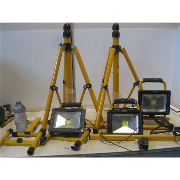 Misc lot of work lights with stands