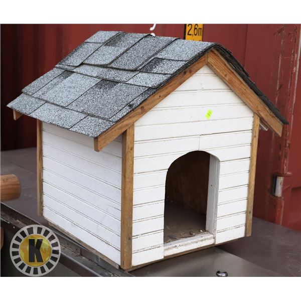 SMALL DOG HOUSE