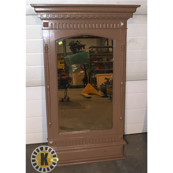 PAINTED WOOD FRAME MIRROR