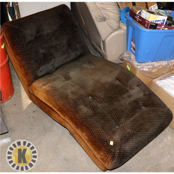 ESTATE CHEZ LOUNGE CHAIR