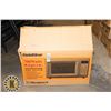 Image 1 : GOLDSTAR MICROWAVE IN ORIGINAL BOX