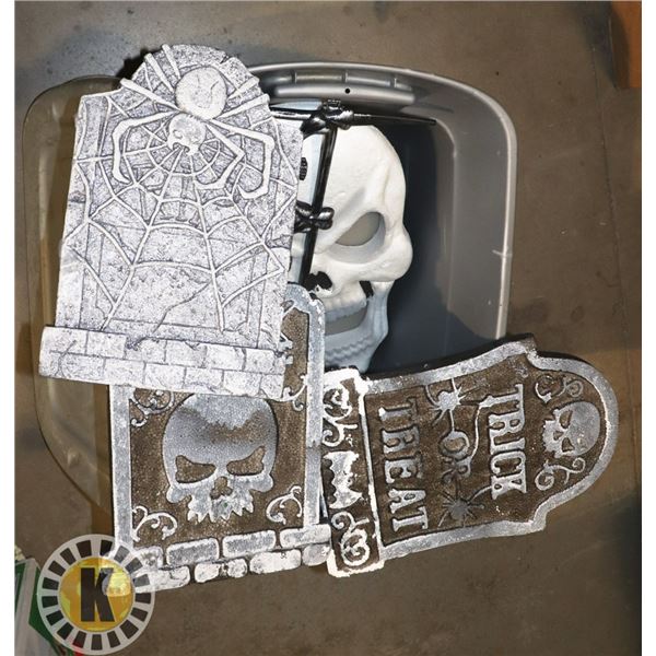 TOTE OF ASSORTED HALLOWEEN ITEMS