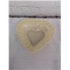 Image 1 : BELLEEK Heart-Shaped Candy Dish.