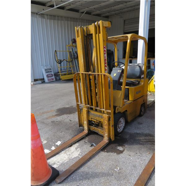 CAT # T35C 3500 LB. Cap. LP Forklift w/Triple Mast,