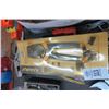 Image 1 : Lot of Crimper, Riviter & Hand Saws