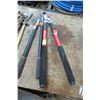 Image 1 : Garden Shears - Cutters