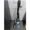 Image 1 : Shark Teal Vacuum