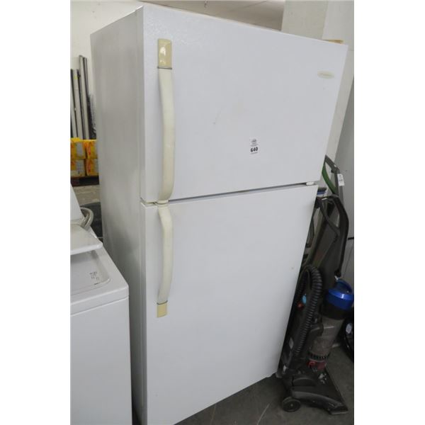 Frigidaire White Ref/Freezer