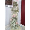 Image 2 : Resin Floral/Women Fountain