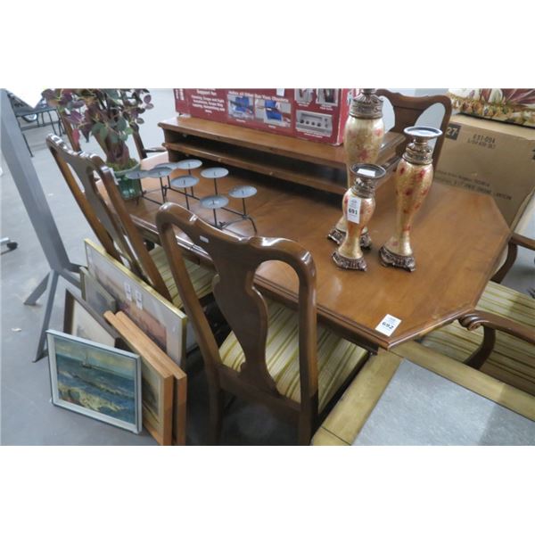 Ethan Allen Dining Set w/6 Chairs & Hutch