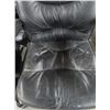 Image 3 : 4-Black Leather Office Chairs - 4 X $