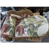 Image 1 : Mini Floral Print Settee Sofa
