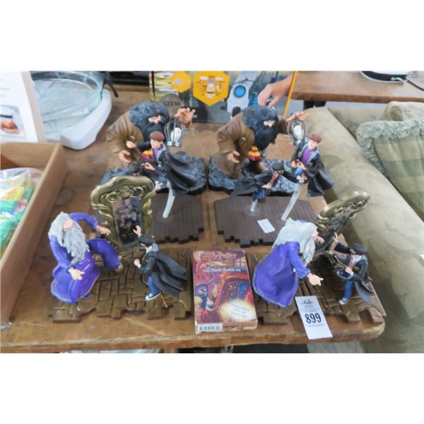 7-Harry Potter Figurine, Trading Cards - 7 X $