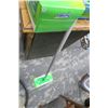 Image 2 : Swiffer w/Refills