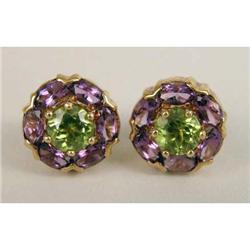 A PAIR OF 14K YELLOW GOLD AMETHYST AND PERIDOT FLOWERHEAD-FORM EARRINGS