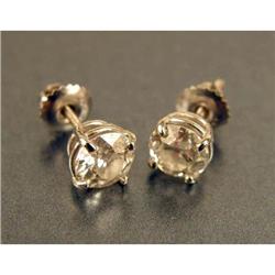 A PAIR OF 14K WHITE GOLD AND DIAMOND STUD EARRINGS