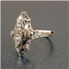 Image 1 : AN UNMARKED WHITE GOLD AND DIAMOND RING